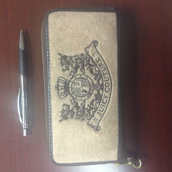 SOLD Juicy Couture wallet - Picture 1 of 4