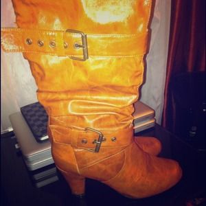 Steve Madden "punkk" tan boots!!
