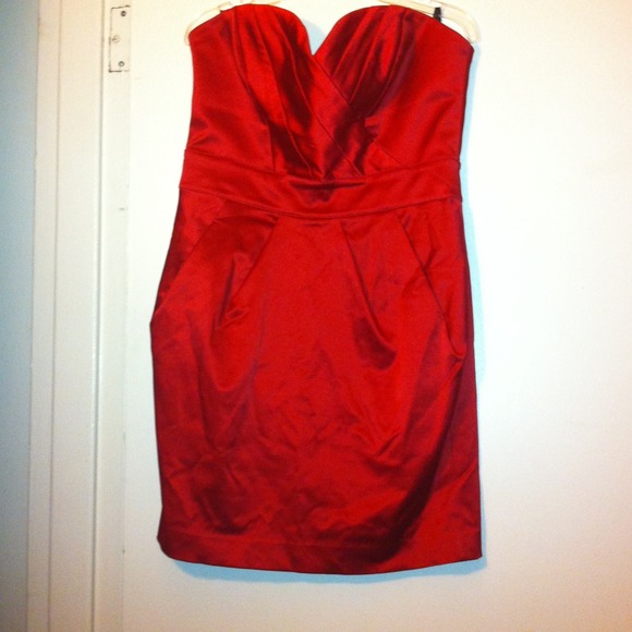 *Stunning red Bebe dress! - Picture 1 of 1