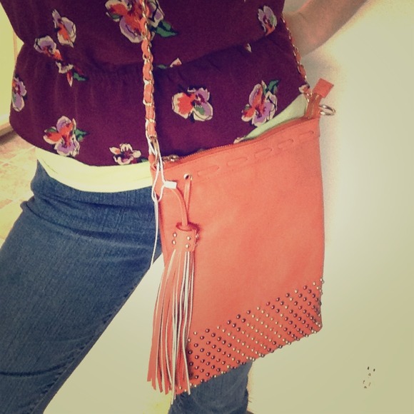 Gorgeous cross body tangerine bag