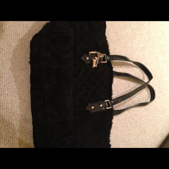 Gucci shoulder bag. Authentic