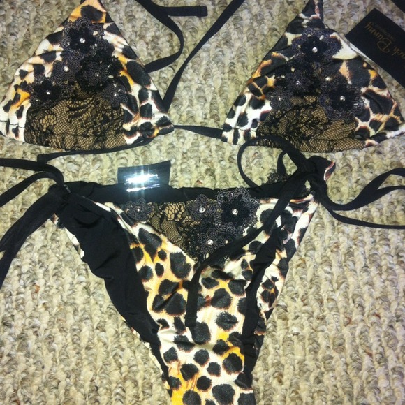SOLD***NWT Beach Bunny Born To Be Wild Triangle