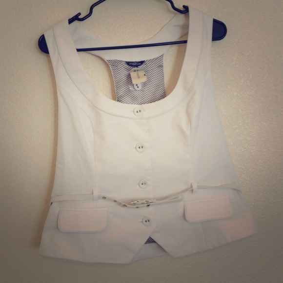 ⭐SOLD⭐White Vest