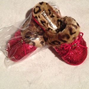 Nwot Michael Kors house shoes