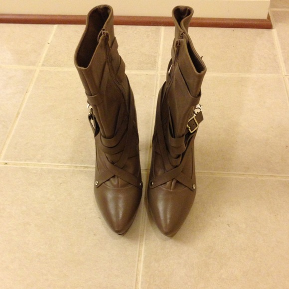 Pour La Victoire leather boots - brand new! - Picture 2 of 4