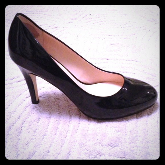 Franco Sarto, black patent leather pump