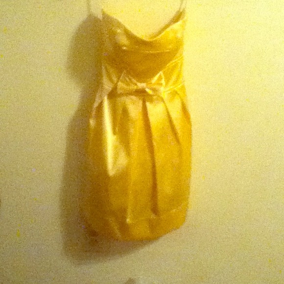 Gold short dress with bow