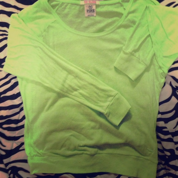 ***TRADED***V.S.* **PINK** slouchy Tee!