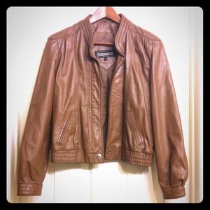 ❗REserved❗Vintage Foxmoor Leather Jacket. Offers ✔