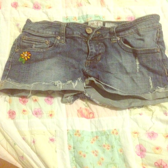 Peace shorts
