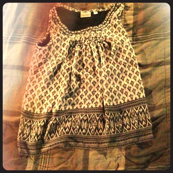 Black, white and gray top