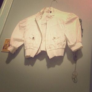 White stretch jacket