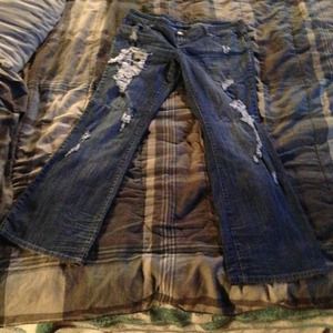 Cut up premiere jeans