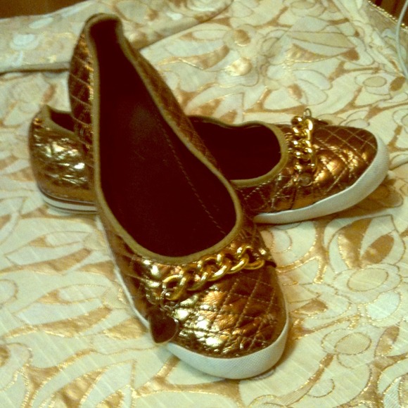 Juicy inspire bronze color flats