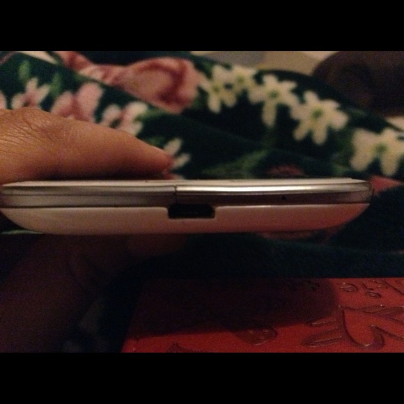 SOLD****Galaxy s3 - Picture 3 of 4