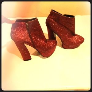 DV Shimmery booties