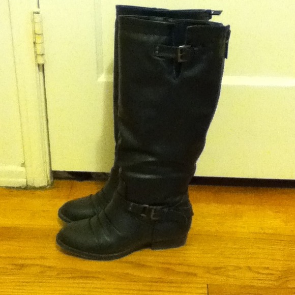 Shoes - Black boots