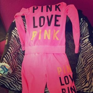 Set vs pink collection