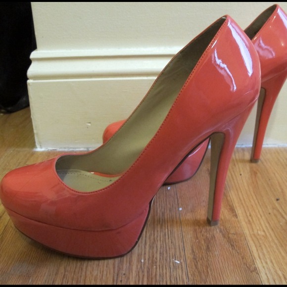 Peach heels - Picture 3 of 3