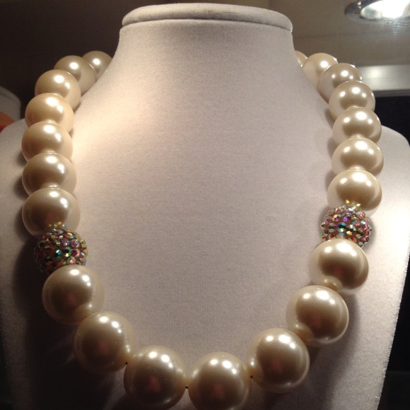 Pearl necklace