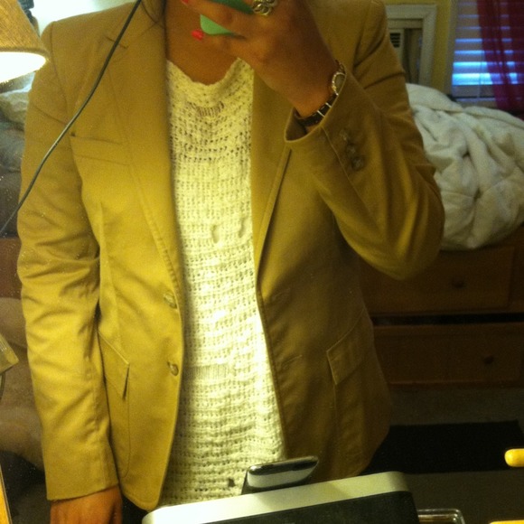 Blazer - Picture 3 of 3