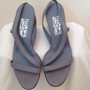 FERRAGAMO Blue Leather Strappy Sandals Sz 7