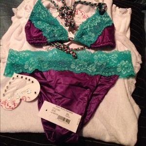 💋SOLD💋Beach Bunny Swim Suit💋