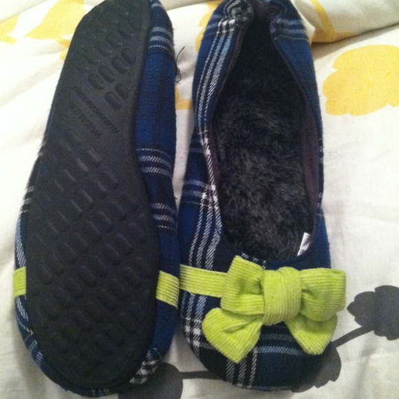 Slippers - Picture 2 of 2