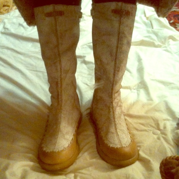 Moschino pre owned boots great condition size 8