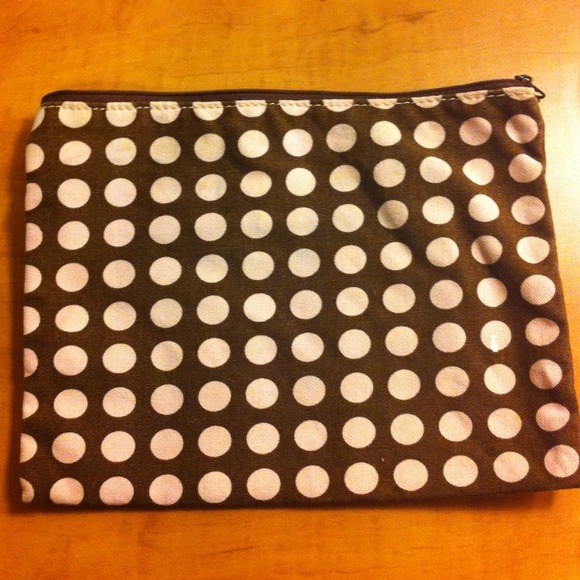 Nice size makeup bag