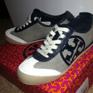 Tory Burch Sneaker