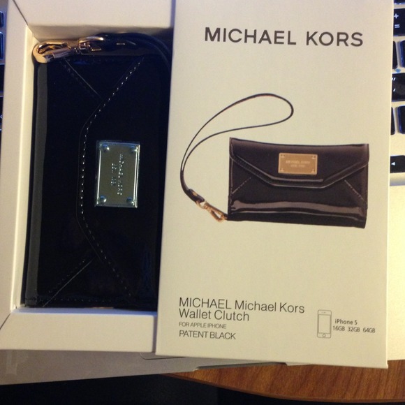 MK Wallet Clutch for iPhone 5