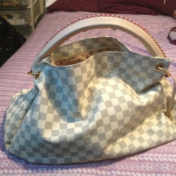 Cute LV