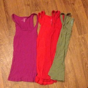 Four Pack of Old Navy Ribbed Tank Tops