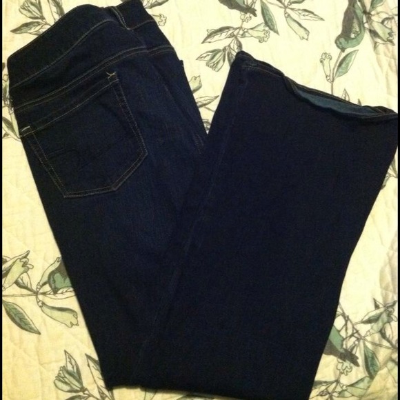 Dark wash artist fit jeans