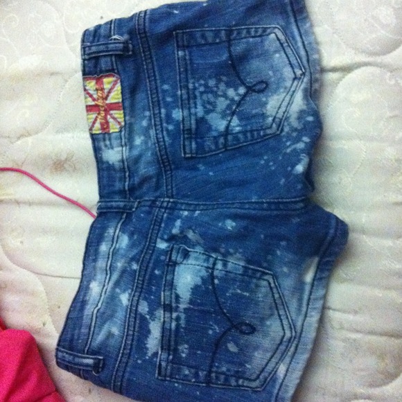 Shorts - Picture 2 of 2