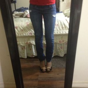 💢SOLD💢 Hollister jeans