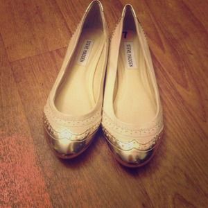 Steve Madden P-Lenni Gold and Cream Flats