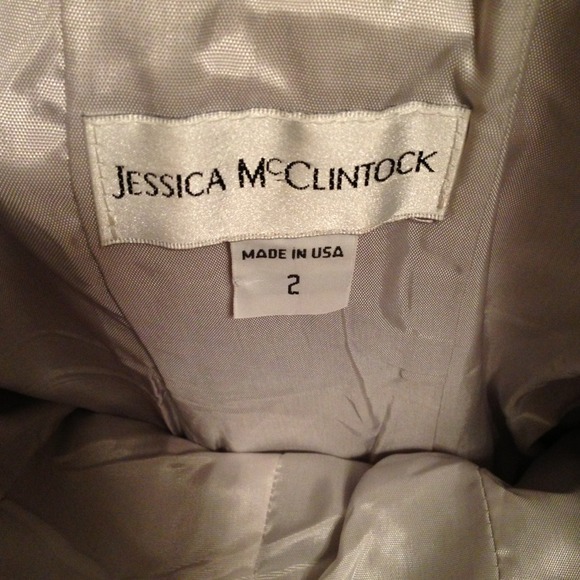 Gorgeous ball/prom gown!! - Picture 3 of 3