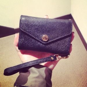 Michael Kors iPhone Wristlet
