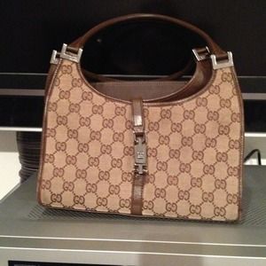 💯 Authentic Small Gucci purse