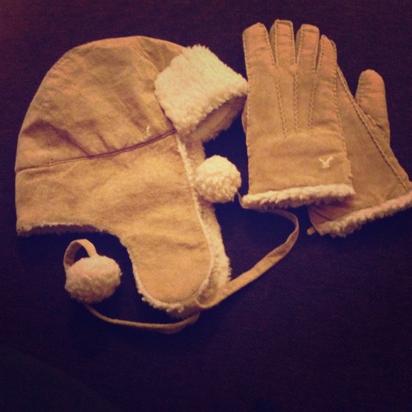 ⭐Sold⭐American Eagle Hat/Gloves
