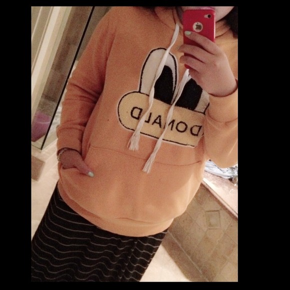 CUTE DONALD DUCK SWEATER - Picture 3 of 4