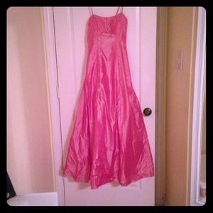 Coral pink beautiful prom gown!!