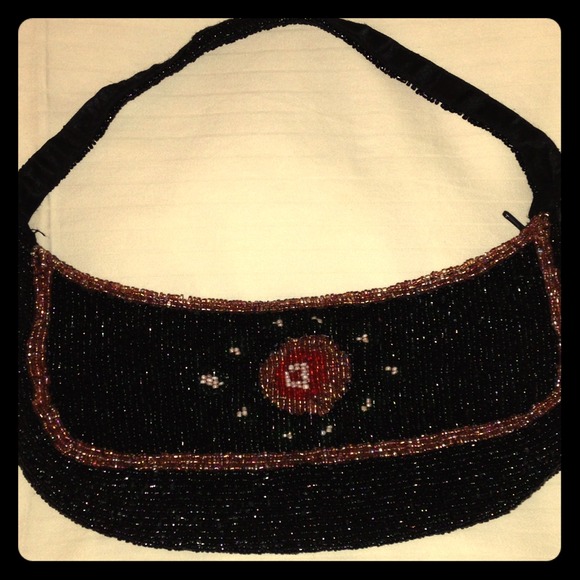 Moyna fully beaded bag in the necessary black