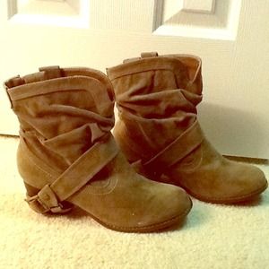 Slouchy "Cowboy" Boots in faux suede