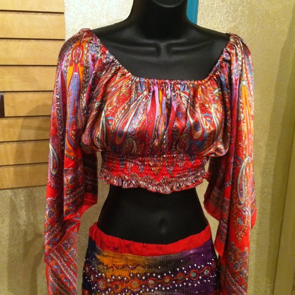 Butterfly sleeve top