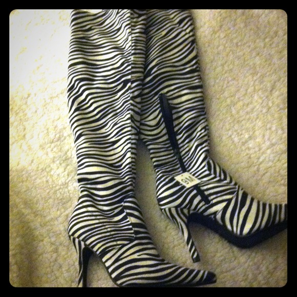 NWT over the knee zebra striped boots!