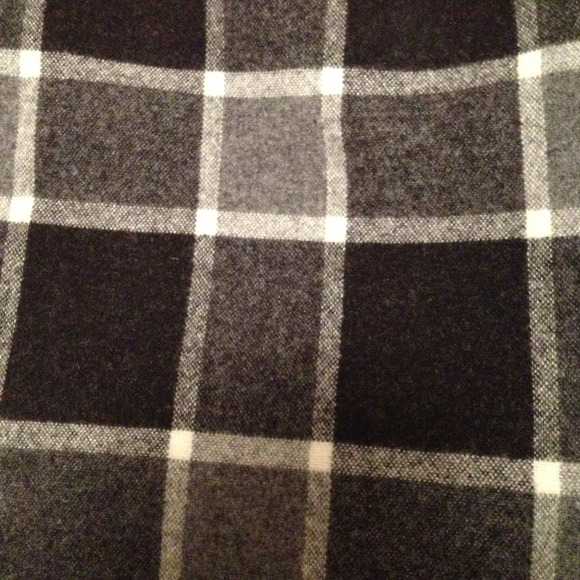 🎉HOST PICK🎉❄️ Theory wool shorts❄️ - Picture 3 of 3