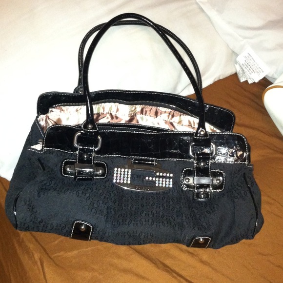 Guess purse